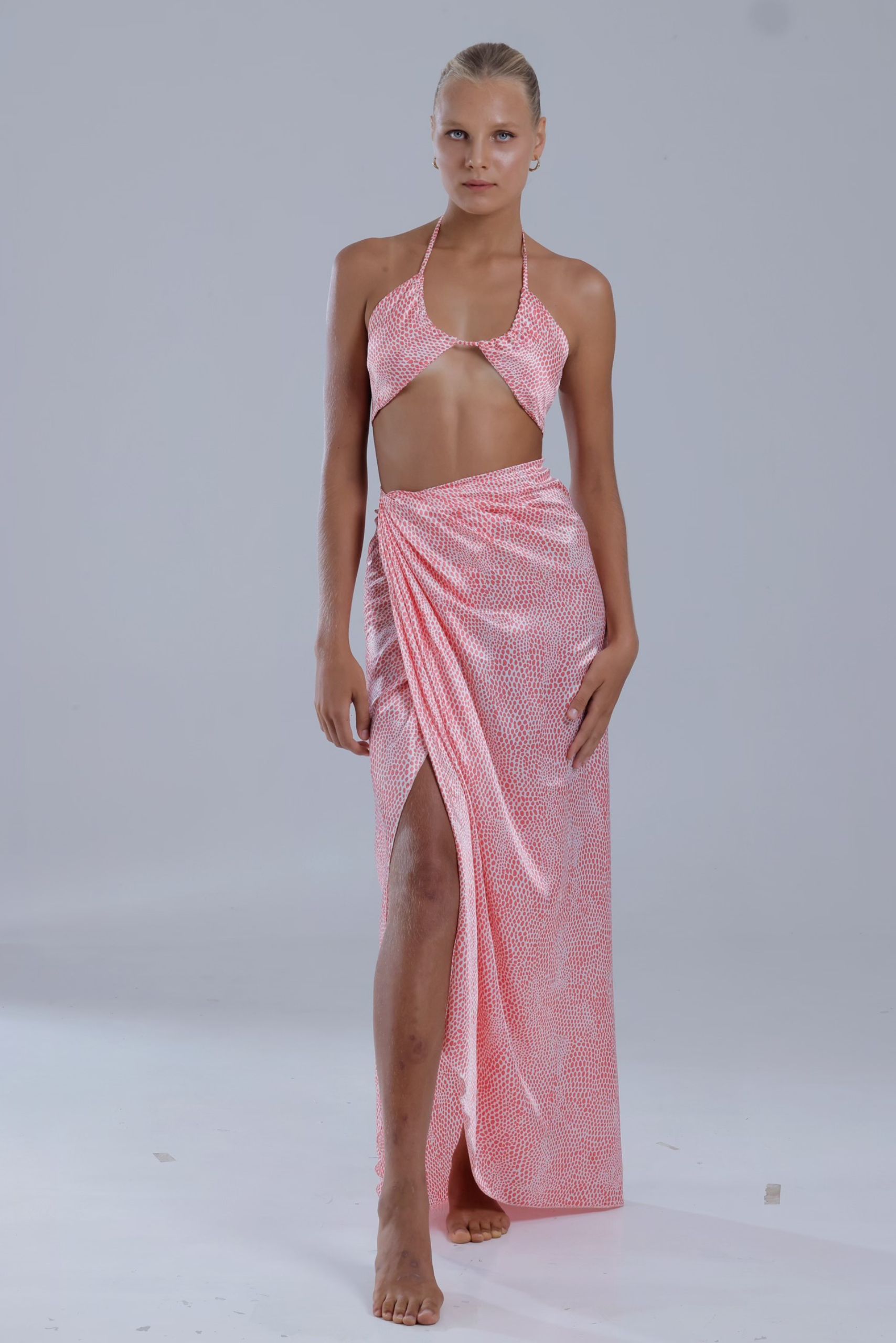 Shop Azarya